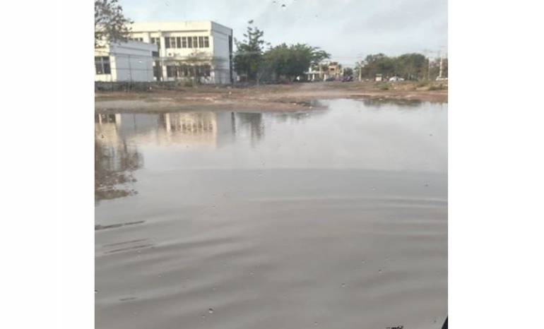 Mérida: Exhiben “mega laguna de lodo” cerca de la Preparatoria No. 8; ya cumplió 6 meses