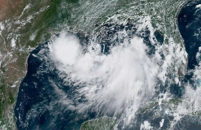 Tormenta tropical Barry azota con fuertes lluvias a Louisiana