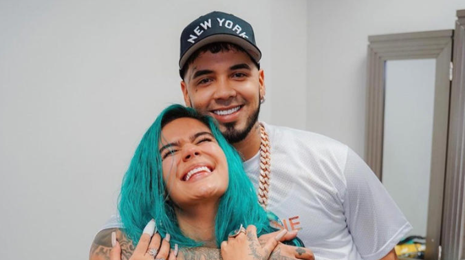 (VIDEO) Karol G habla por primera vez de su relación ‘tóxica’ con Anuel AA