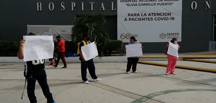 (VIDEO) Personal médico del Issste en Mérida exige mejores condiciones laborales