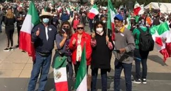 Frena Yucatán presente en el Zócalo de Ciudad de México