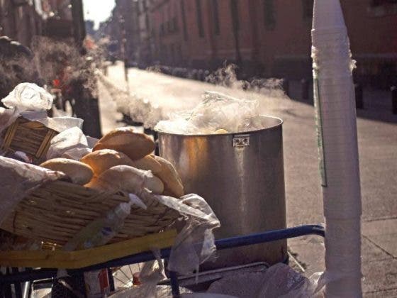 Tamalero dispara contra dos de sus extorsionadores y mata a uno