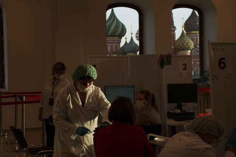 Rusia da una semana de vacaciones pagadas para frenar contagios de covid-19