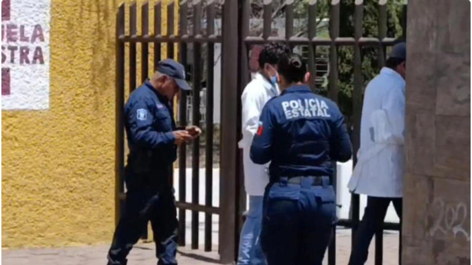 Adolescente se quita la vida en baños de secundaria en Hidalgo