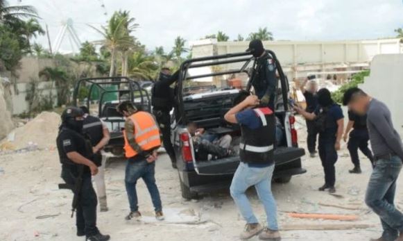 Cancún: Detienen a narcomenudistas en obra de hotel