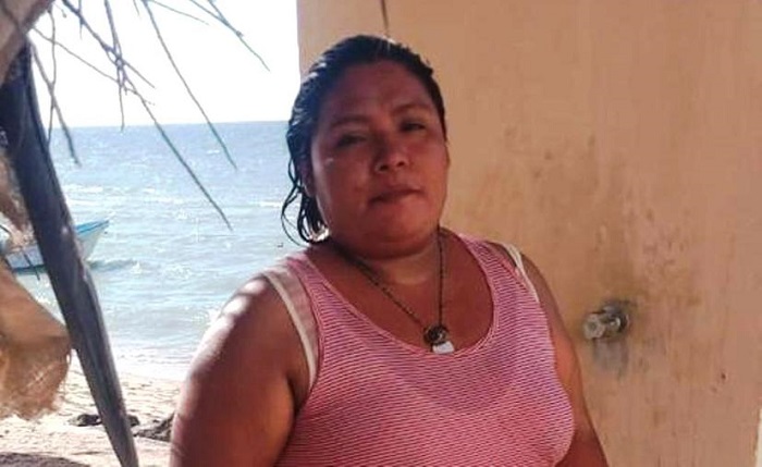 Rescatan a joven que se ahogaba en Chicxulub Puerto