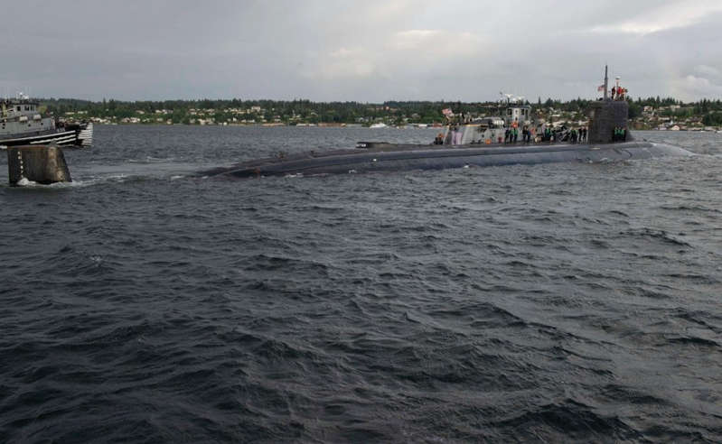 Submarino nuclear de EE.UU. sufre avería tras chocar con objeto en Asia