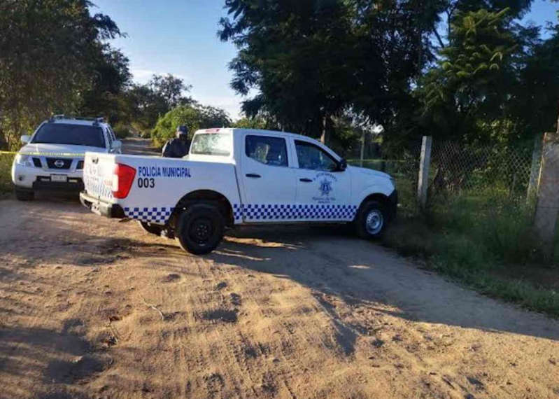 Hallan muertas a bebé de 8 meses y a su madre en terracería de Oaxaca