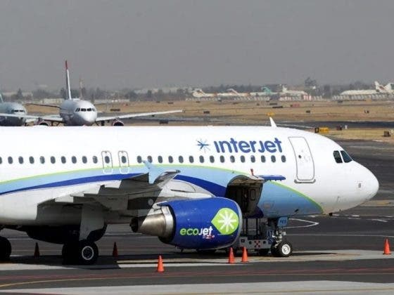 Estalla huelga de trabajadores en Interjet; les deben cuatro meses de sueldo