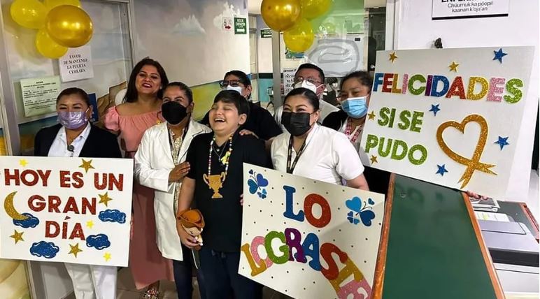 Mérida: Niño logra vencer al cáncer