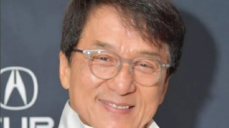 Reaparece Jackie Chan y niega estar infectado de coronavirus