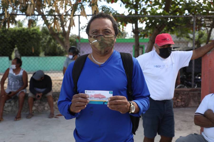 Por la veda de mero, pescadores reciben apoyos del Poder Ejecutivo