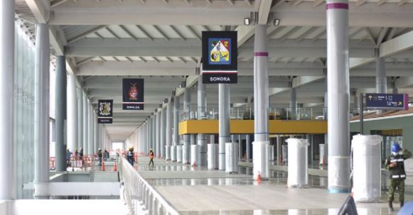 Aeropuerto de Santa Lucía un fracaso esperado, admite la SCT