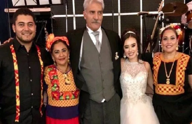 VIDEO: Mireles se casa con jovencita ¡39 años menor que él!