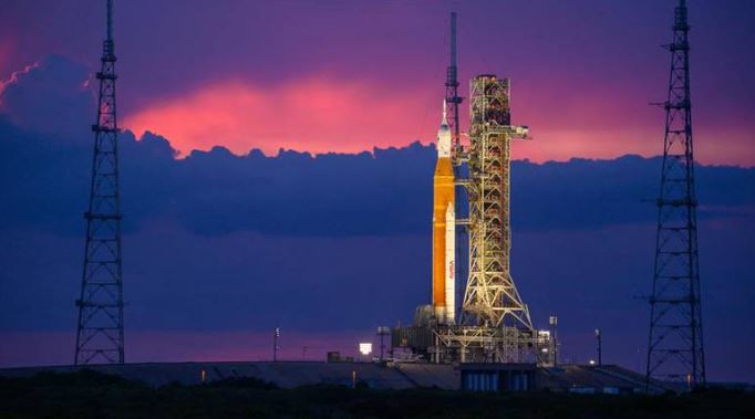 NASA suspende otra vez lanzamiento de Artemis I por clima