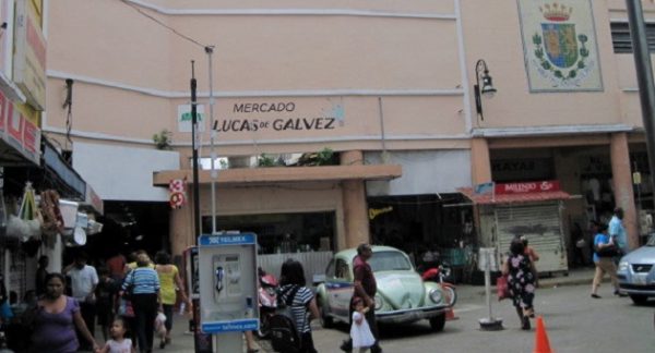 Mérida: Locatarios del Lucas de Galvéz no quieren cerrar pese a contagios detectados