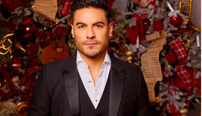 Carlos Rivera en la polémica; lo acusan de homofobia por negarse a cantar en boda lésbica