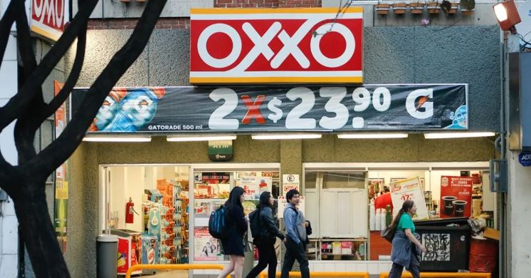 ¡Como hongos! FEMSA abriría 1,000 Oxxos por año en México