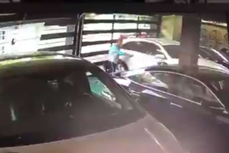 (Vídeo) Una discusión entre empleados dejó un muerto en Nuevo León