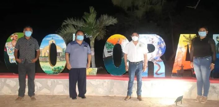 Yucatán: Les ponen letras turísticas en Las Coloradas, pero necesitan servicios