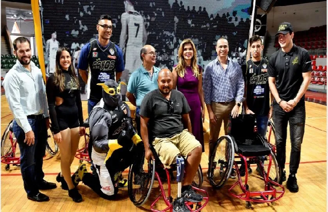 Sonora: Entregan sillas de ruedas adaptadas a liga de basquetbolistas