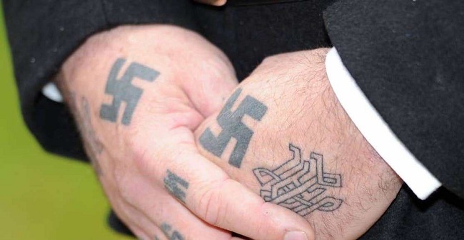 Niega la SCJN amparo a despedido por exhibir tatuaje con símbolo nazi