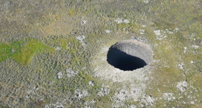 Misteriosos agujeros en la tundra siberiana ¿relacionados con el cambio climático?