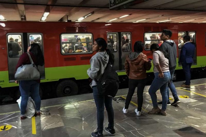 CDMX: Riña deja tres baleados en el Metro Indios Verdes