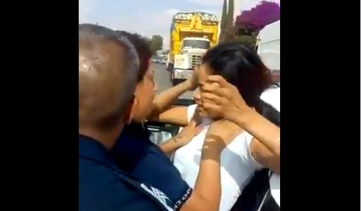 (VÍDEO) Muere doctora tras ser detenida y golpeada por policías de Hidalgo