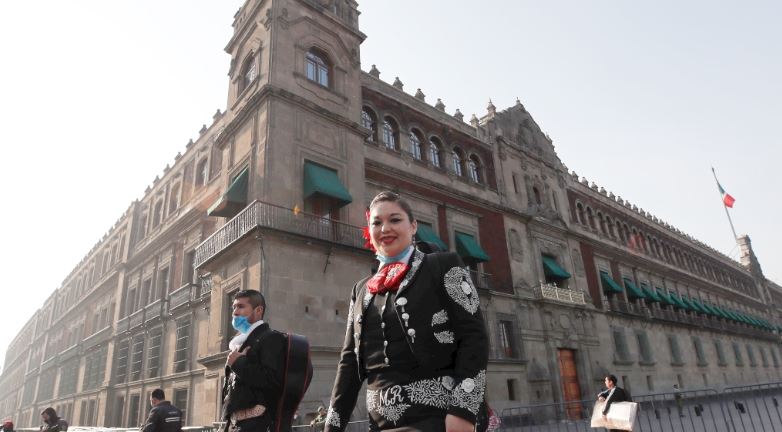 COVID-19 enmudece al mariachi, se cae el trabajo en Garibaldi