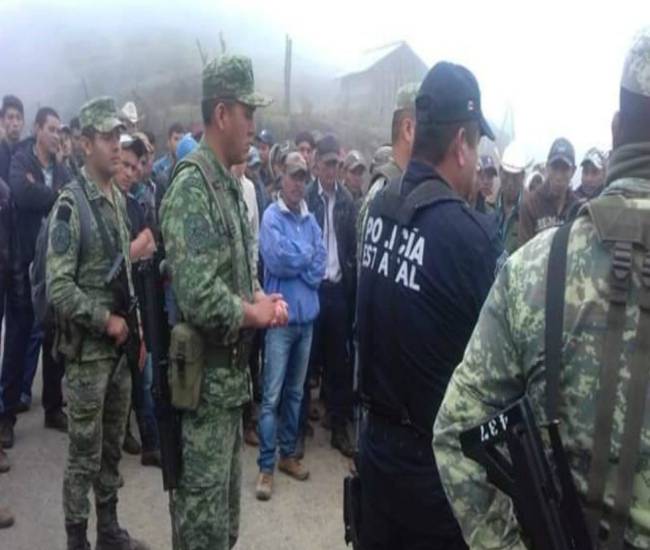 Liberan a militares y policías retenidos en la sierra de Guerrero