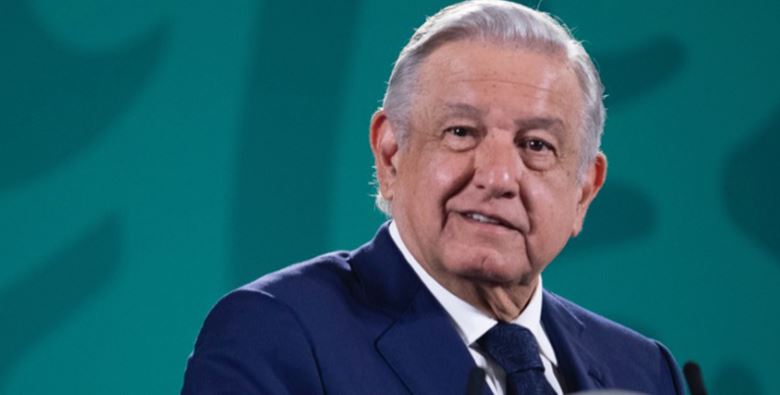 AMLO dice que se entera de las denuncias "cuando ya están en los medios"