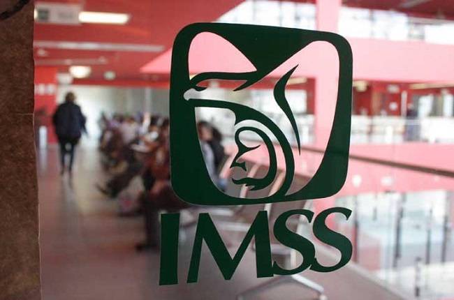 CNDH evidencia negligencia de IMSS en muertes de bebé y joven de 17 años