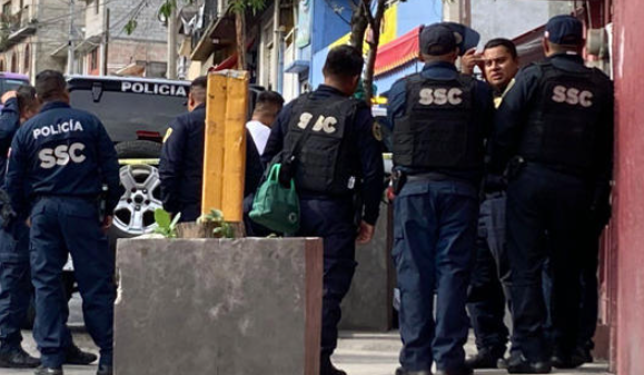 CDMX: Motosicarios asesinan a hombre con 10 balazos en la calle