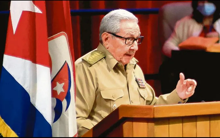 Raúl Castro se despide, pero no el socialismo en Cuba