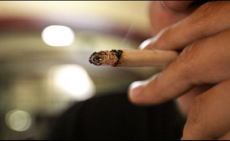 Fumar y exponerse a sustancias tóxicas podrían desarrollar cáncer de nariz