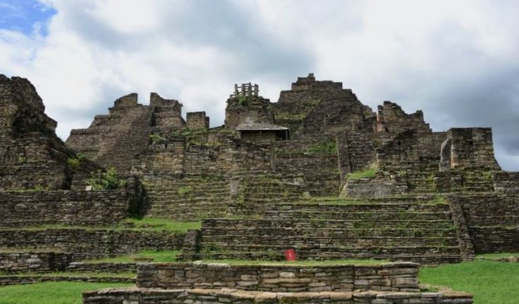 Hallan cripta para gobernantes ilustres en ciudad maya de Toniná, Chiapas