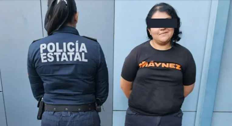 Cae candidata a diputada de MC por portar arma… ¡Y así sonríe!