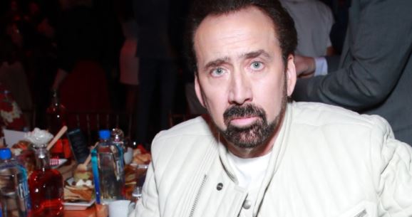 Sacan a Nicolas Cage de un bar "por borracho"