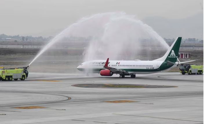 AMLO busca comprar 20 aviones para aerolínea Mexicana