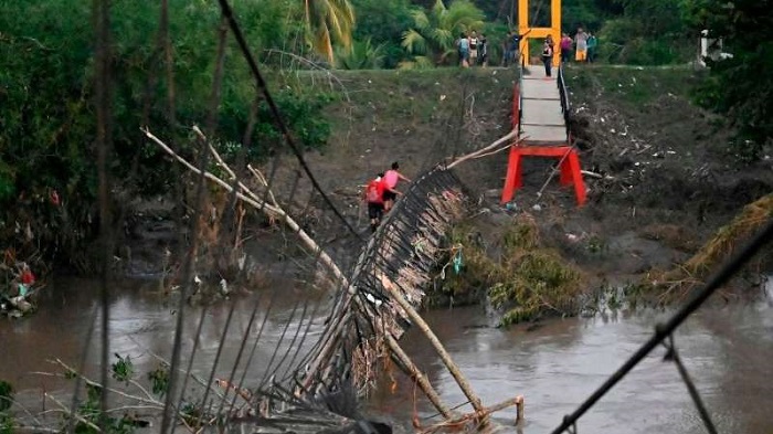 Honduras y Nicaragua se preparan para la llegada de la tormenta tropical Iota