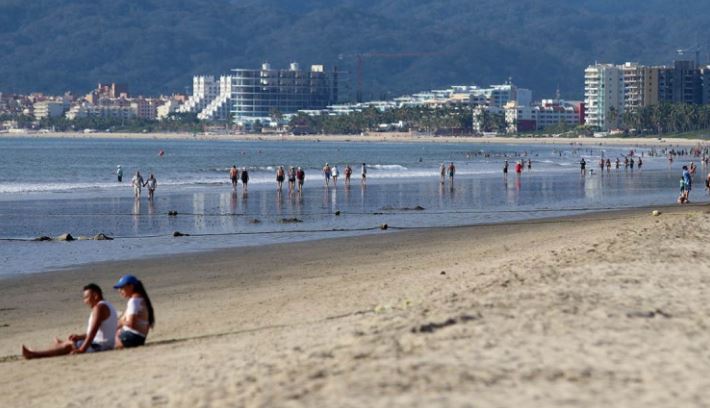 Tras ataque de tiburón, Jalisco cierra algunas playas