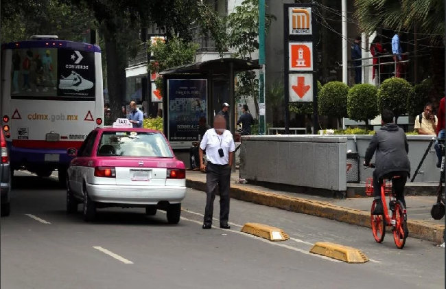 Taxistas fingen pelea para robar niños en CDMX