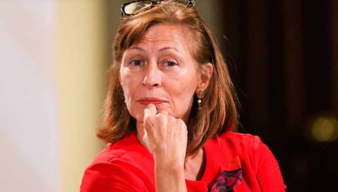 Tatiana Clouthier renuncia a la Secretaría de Economía