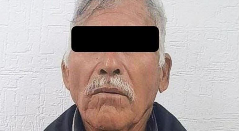 Cae abuelo de 82 años que mataba perritos a machetazos