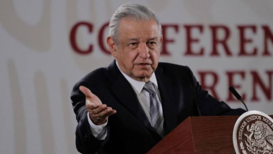 AMLO busca poner placa en Estela de Luz con leyenda “Monumento a la corrupción”