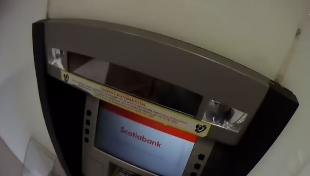 (VÍDEO) Usuario graba nueva forma de fraude en cajeros automáticos
