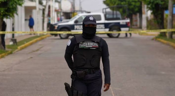 Veracruz: Sujetos irrumpen en hospital para ‘rematar’ a niña de 10 años y 2 hombres