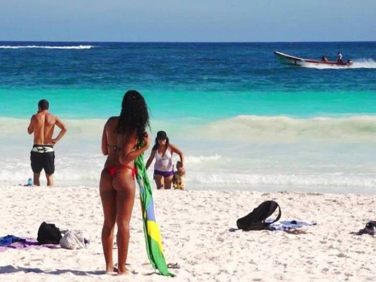 Exhiben a ‘influencer’ que quería viajar gratis a Cancún para "promocionarlo"