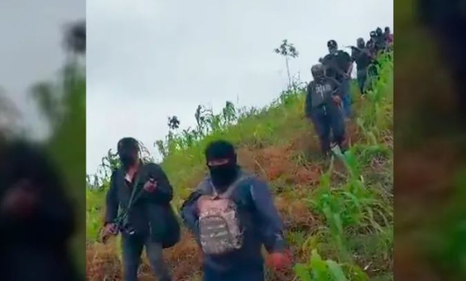 (Video) Surge nuevo grupo de autodefensas en Chiapas